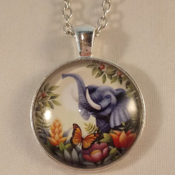 Silver Elephant Cabochon Pendant Chain Necklace Gift - Picture 2 of 3